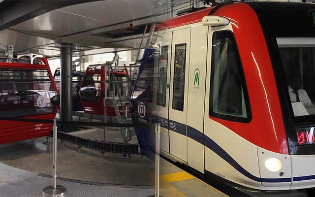 El metro y el teleférico modifican sus horarios debido al toque de