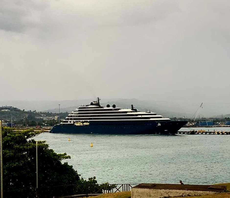 Llega Al Ta No Bay De Puerto Plata El Megayate Evrima De La Cadena