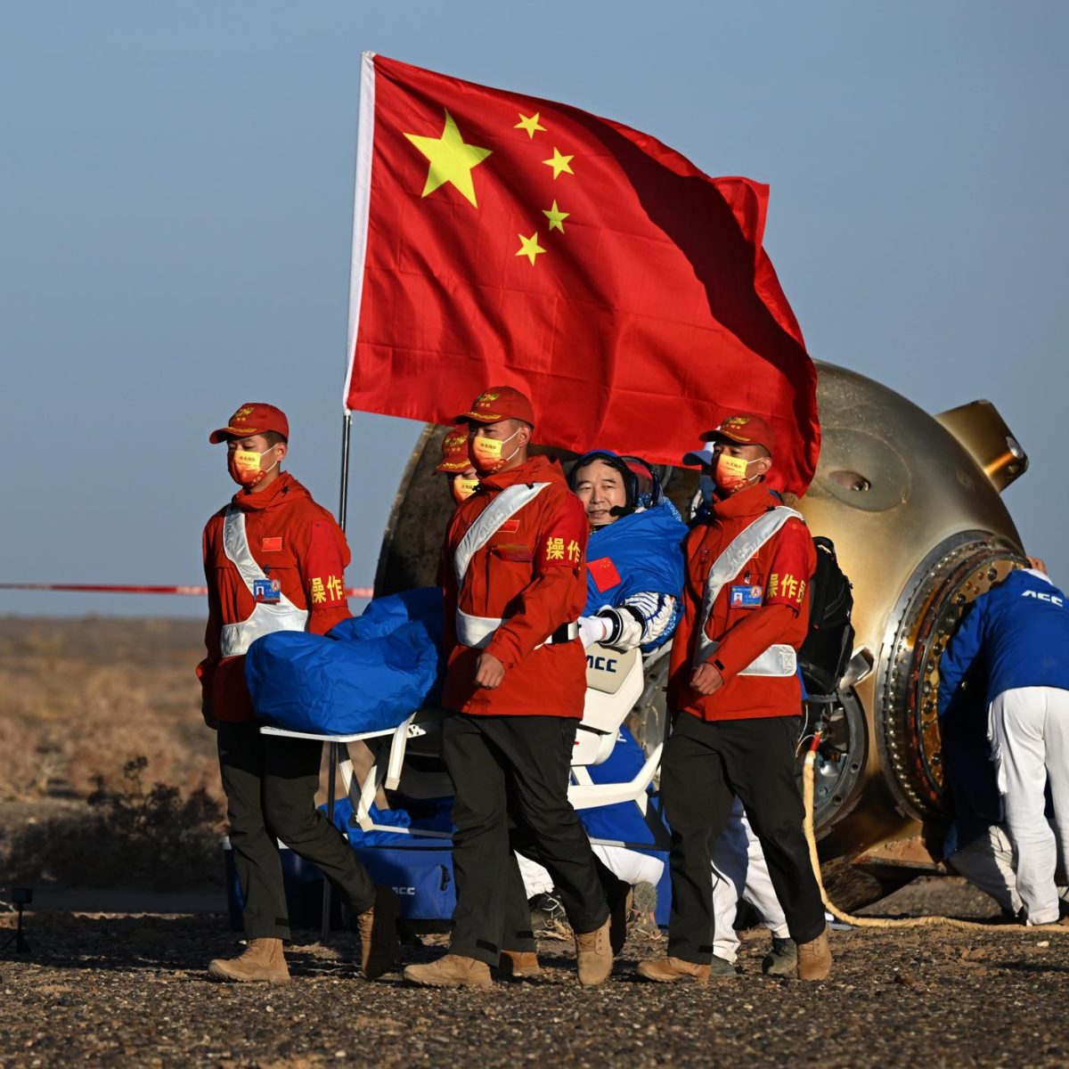 Misi N Shenzhou Regresa A Salvo Tras Ser Primeros En Vivir En