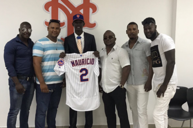 Oficial: Lanzador Prospecto cubano firma con los New York Mets (+Detalles)