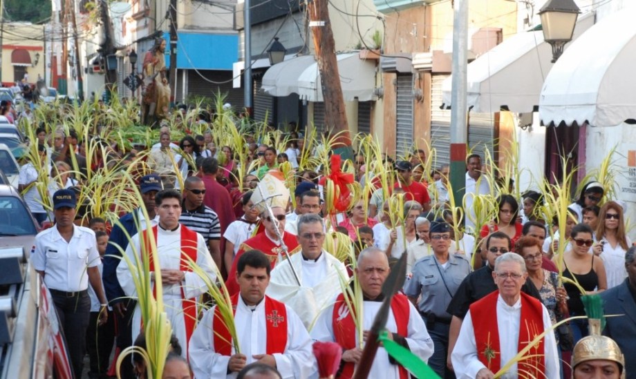 Procesiones centenarias en Santo Domingo, cuna de evangelización en