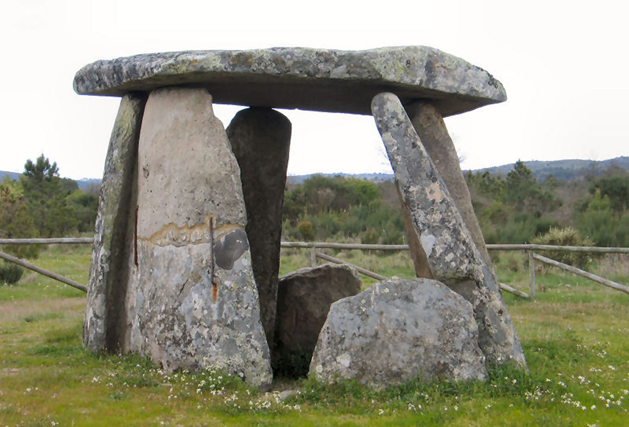 Las tumbas megalíticas eran sepulturas familiares en la Edad de Piedra