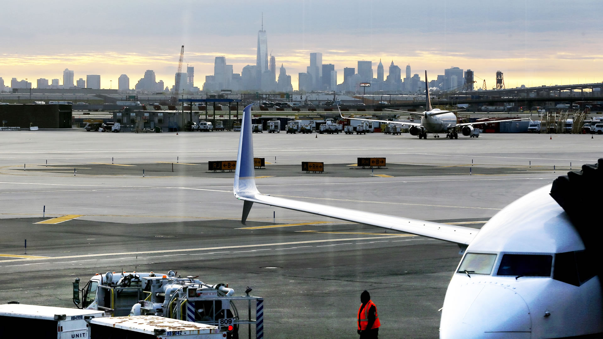 Los aeropuertos de Nueva York pierden el 97 % del tráfico y piden un ...