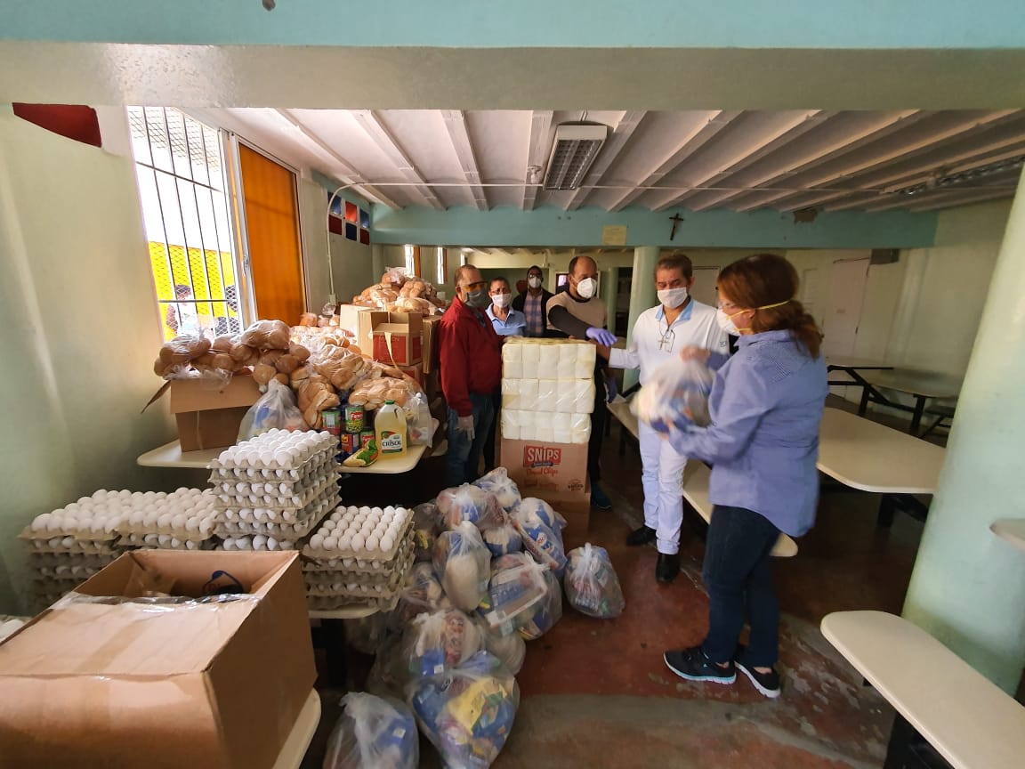 Esposa de Luis Abinader, Raquel Arbaje, envía donaciones a vulnerables