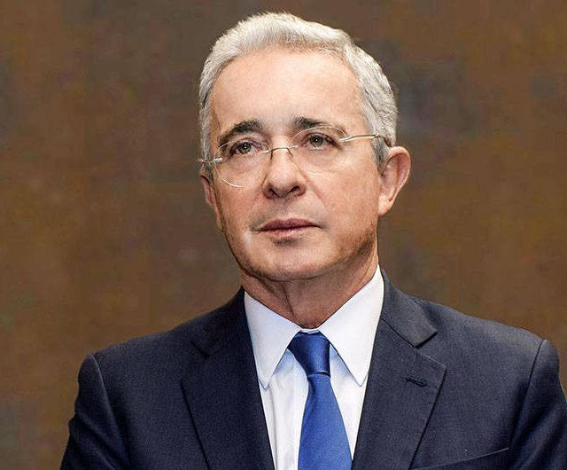 Uribe La Poderosa Figura De La Política Colombiana Se Enfrenta A La Cárcel El Nuevo Diario 5857