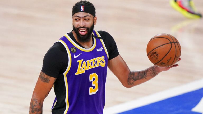 3 jugadores que pueden firmar los Lakers en la agencia libre para sustituir  a LeBron