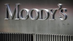 Moody’s destaca crecimiento económico de RD; espera deuda disminuya alrededor 49 % del PIB en este año
