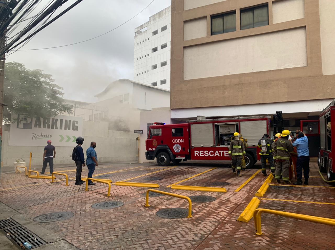 (VIDEO) Incendio afecta parte trasera de Plaza Naco El Nuevo Diario