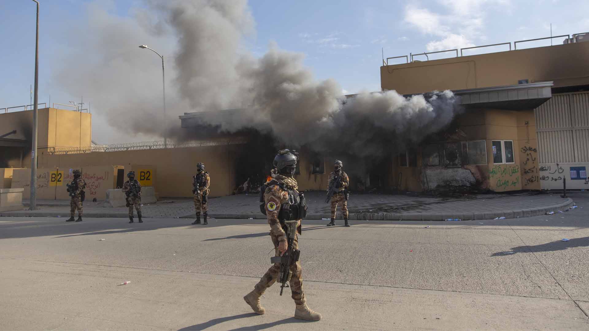 Un cohete impacta en la sección militar del aeropuerto de Bagdad