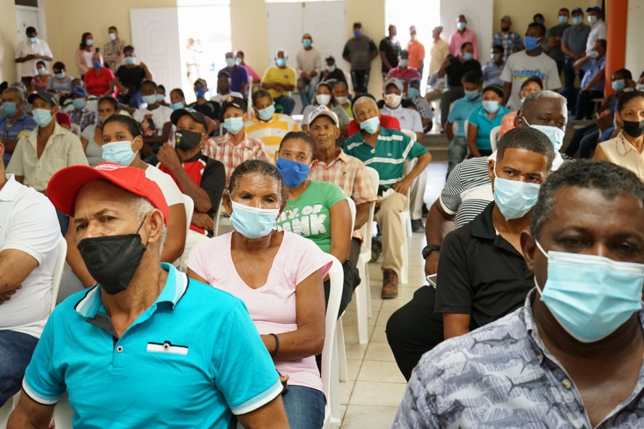 Integrantes de las familias que serán beneficiadas con el proyecto.