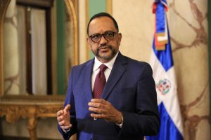 Consultor jurídico del PE y otros funcionarios de alto nivel en el Gobierno anuncian que tienen covid-19