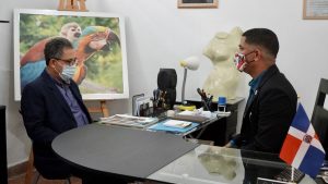 Visita de cortesía de Eléxido Paula Liranzo a la Escuela de Bellas Artes de San Francisco de Macorís. (Fuente externa)