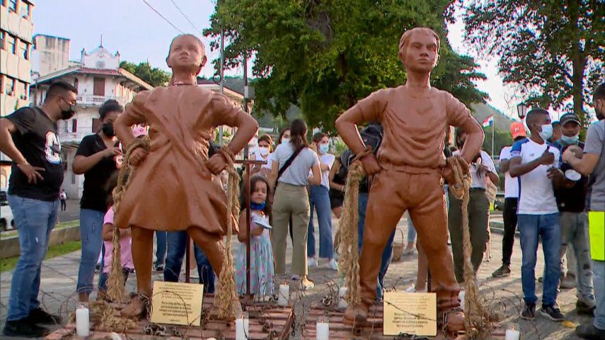"Los dejaremos en la Asamblea porque es la fuente principal de poder en el país y necesitamos hacer este llamado", dijo Jordana Fasano, una de las participantes. (Fuente externa)