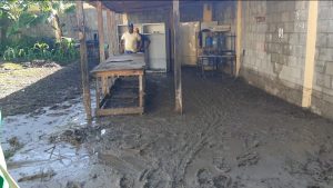 Imagen del liceo afectado por las lluvias. (Fuente externa)