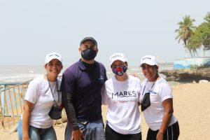 La firma de abogados Ulises Cabrera organiza limpieza de costas