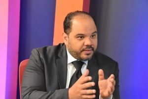 Defensor del Pueblo Pablo Ulloa