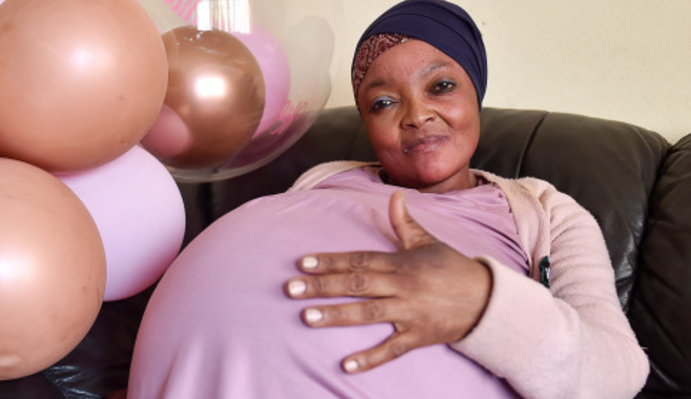 Revelan que la mujer que “dio a luz a 10 bebés” no estaba embarazada 