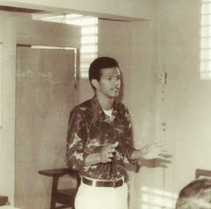 La foto jovial que Leonel Fernández compartió en redes por Día del Maestro