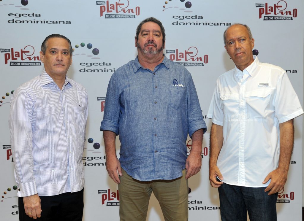 Rienzi Pared Pérez, Brando Herasme y José Rafael Sosa al micrófono