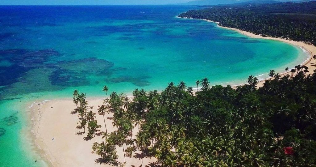 La República Dominicana ya tenía establecidos los límites de sus aguas territoriales con la República de Colombia (año 1978) y con la República Bolivariana de Venezuela (año 1979). (Fuente externa)