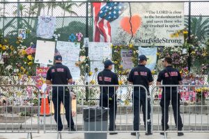 Mientras las labores de recuperación de cuerpos continúan este jueves, la alcaldesa enfatizó que todos los cuerpos hallados entre los escombros son tratados con absoluto cuidado y compasión. (Fuente externa)