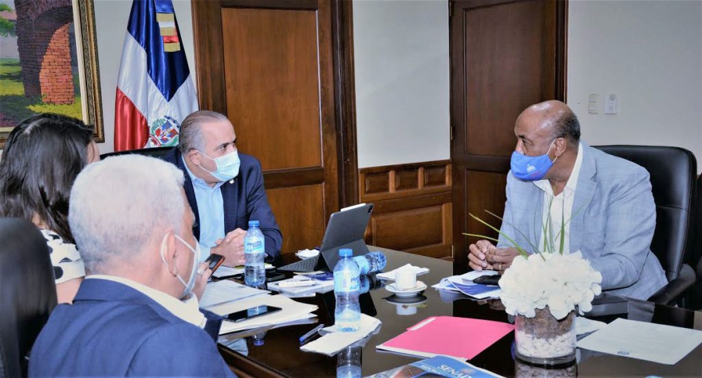 Ministro de Energía y Minas explica a senadores construcción presa de cola en Yamasá