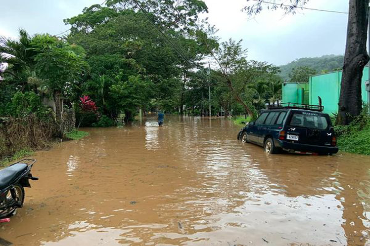 Fuertes lluvias provocan inundaciones en Costa Rica