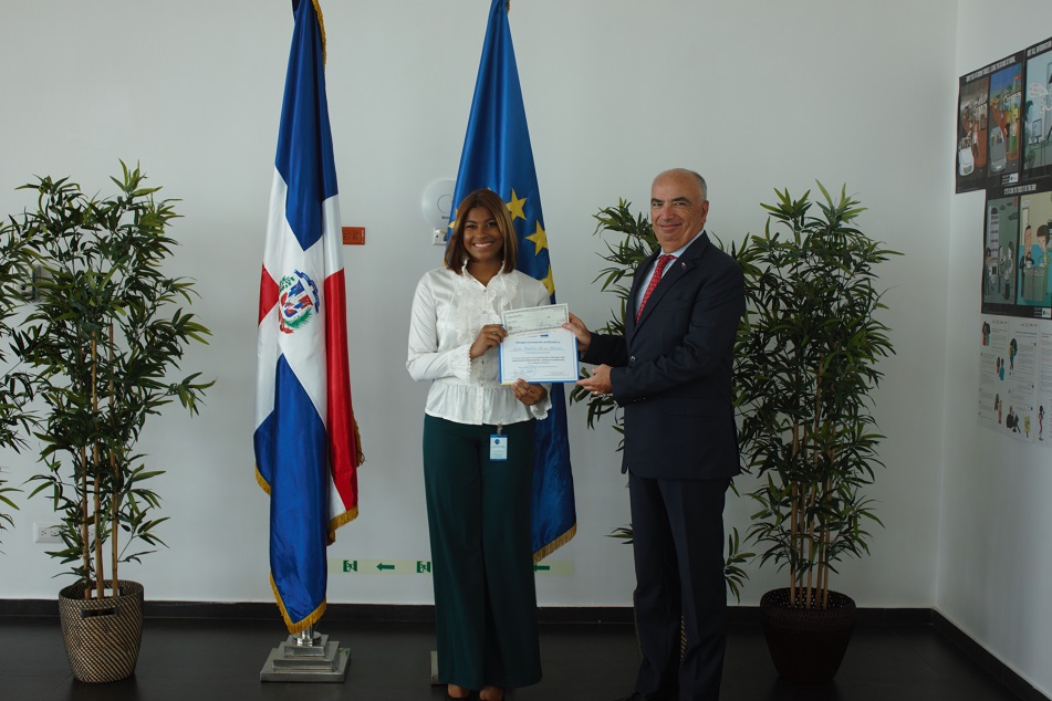 GANADORA CAT. ESTUDIANTE - Eymi Kadelin Beras Silvestre (O&M) BAJA RES