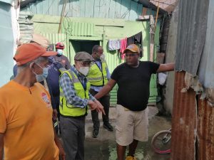 Alcalde Manuel Jiménez anuncia desalojos preventivos en zonas vulnerables de Santo Domingo Este