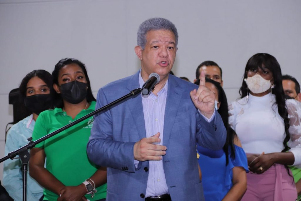 ex presidente Leonel Fernández Reina