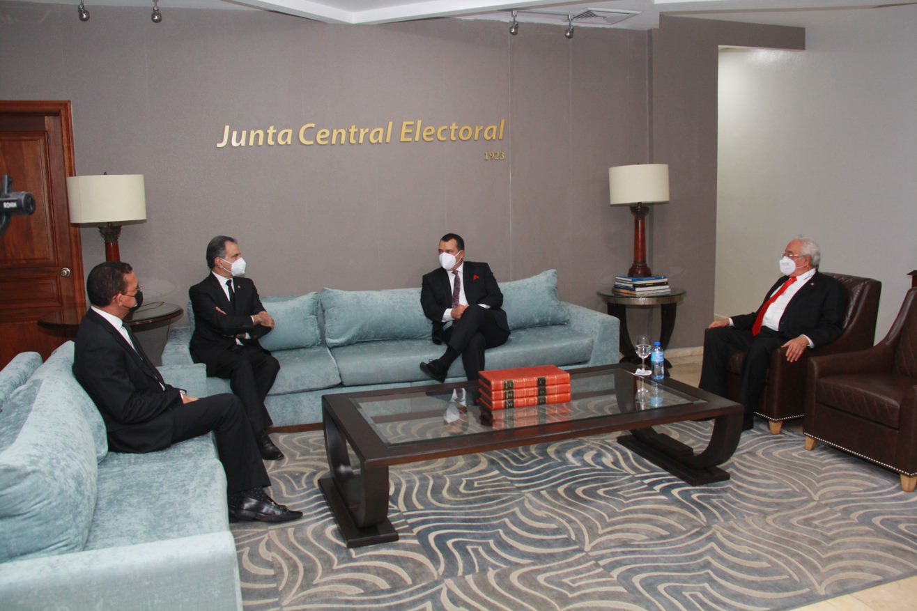Presidentes de JCE y del TSE hablan sobre la relación que debe haber ...