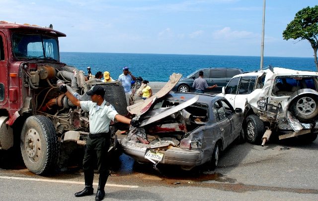 Los últimos años dejan un saldo fatal de casi 11 mil muertos por accidentes  de tránsito en el país – El Nuevo Diario (República Dominicana)