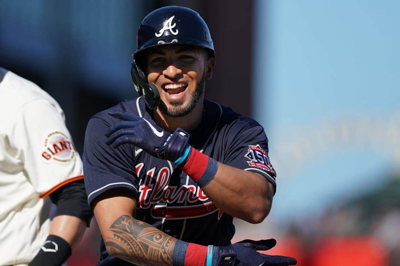Eddie Rosario logra el ciclo en el triunfo de los Bravos