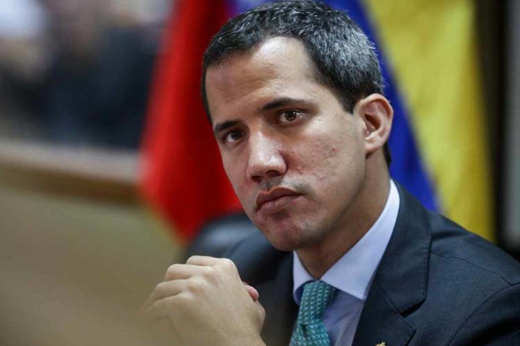 El exdiputado Juan Guaidó lamentó y expresó sus condolencias a los familiares de Baduel y al mismo tiempo responsabilizó al Estado venezolano por su muerte. (Fuente externa)