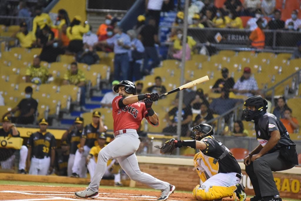 Los Leones rugen en Santiago y vencen a las Águilas