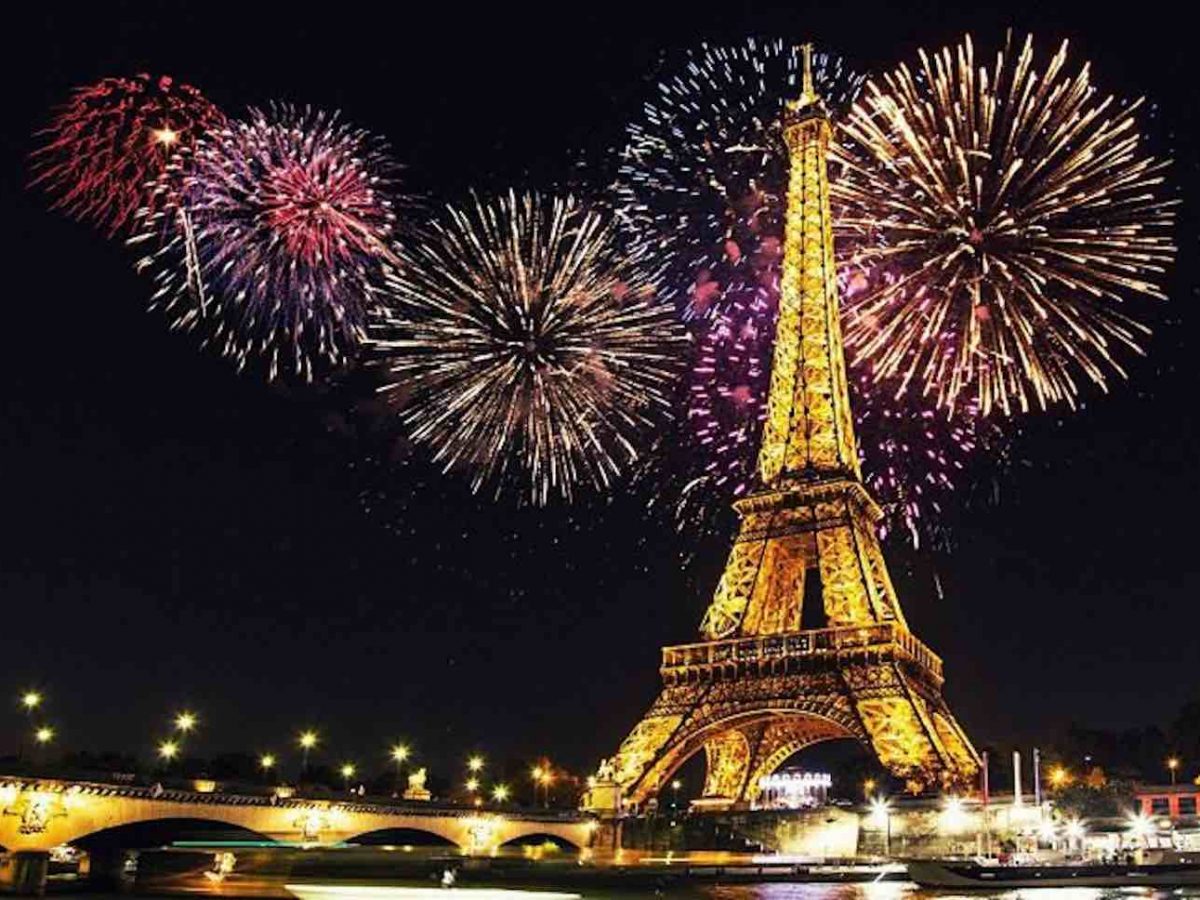 París anula las celebraciones de Nochevieja para limitar contagios de ómicron