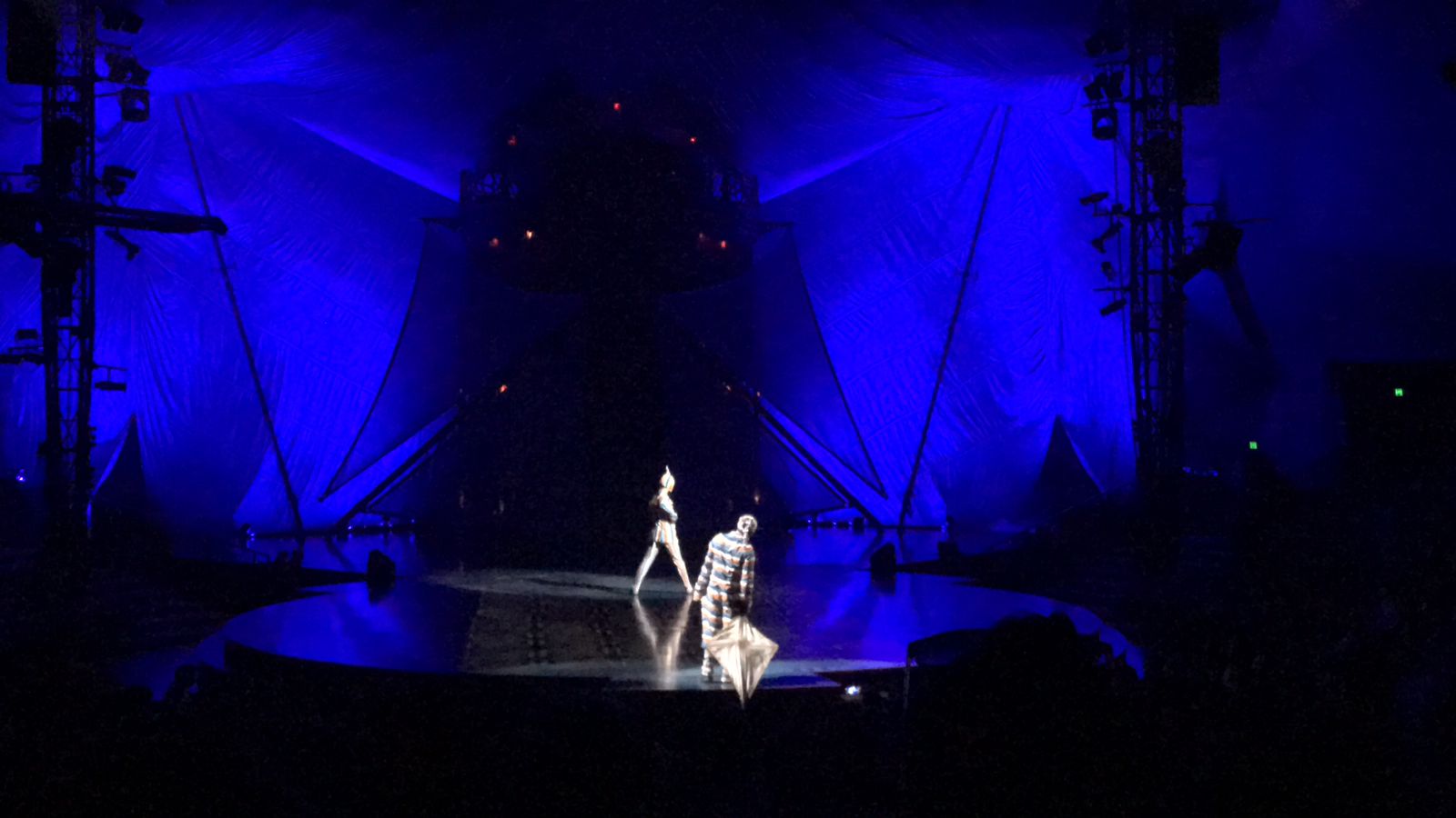 “Kooza” de Cirque Du Soleil sorprende con un impresionante montaje en