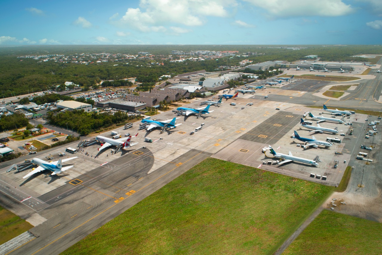 Aeropuerto De Punta Cana Informa Logró Récord De 8 Millones De ...