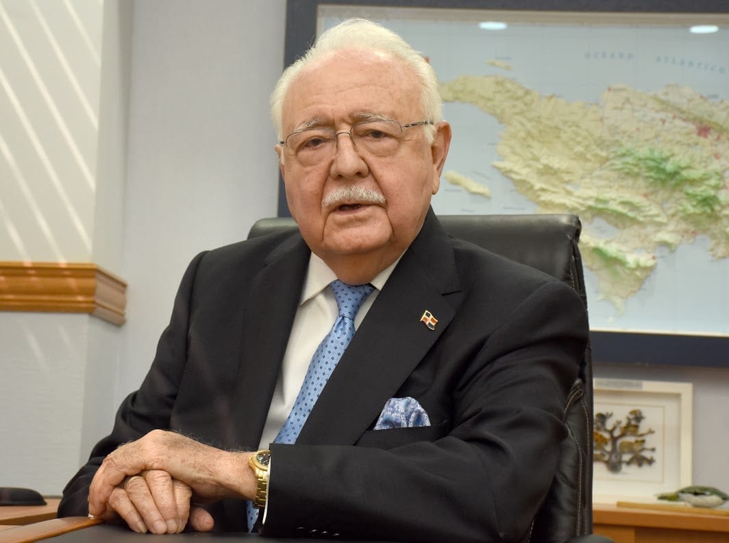 Tony Isa habla de un “descaro corrupto de muchos políticos y mal