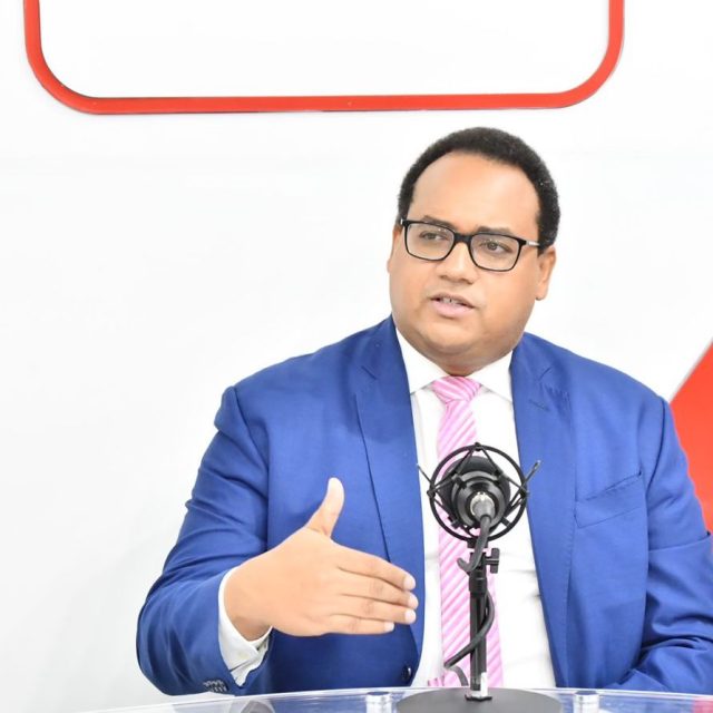 “Abinader ha colocado como prioridad el fortalecimiento del sistema eléctrico”
