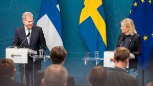 Suecia y Finlandia entregarán mañana su solicitud de ingreso a la OTAN