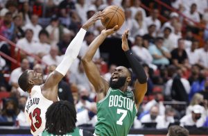 Los Heat despiertan a tiempo y toma ventaja ante los Celtics
