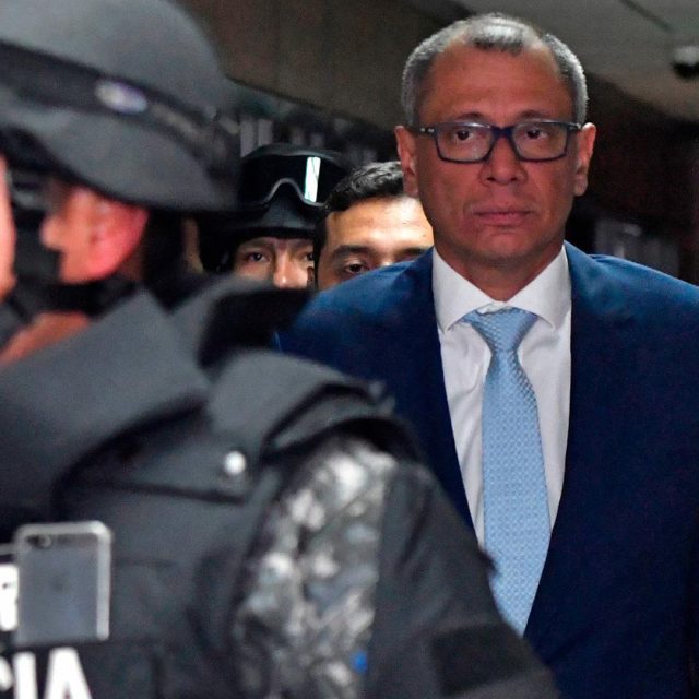 Exvicepresidente Glas vuelve a cárcel de Ecuador tras anularse habeas corpus