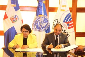 Oficializan en UASD "acuerdo tripartito por el derecho a la identidad de los dominicanos"