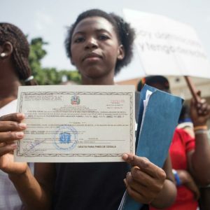 Hijos de haitianos denuncian trabas para recuperar la ciudadanía dominicana
