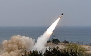 Corea del Norte lanza varios misiles aparentemente balísticos al mar de Japón