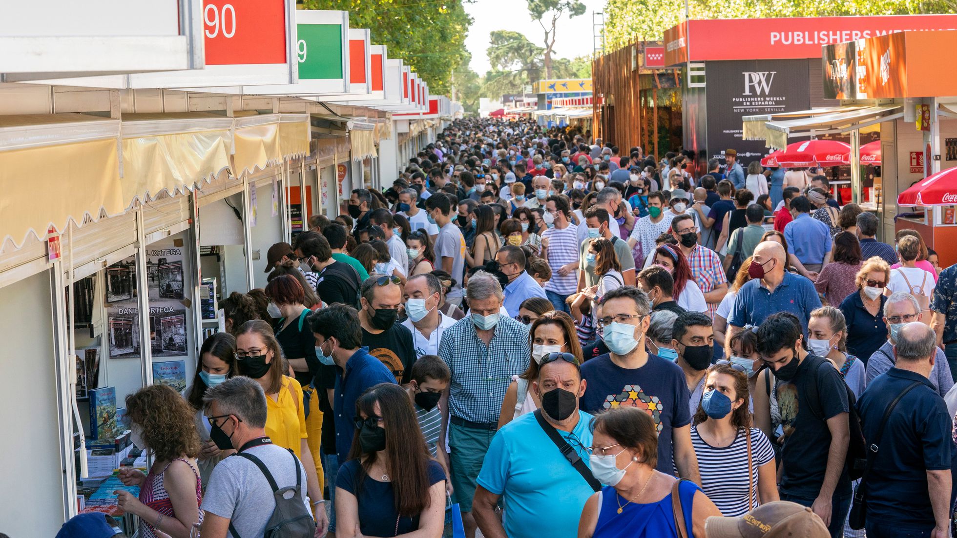 Madrid en un minuto: Termina la campaña, empieza la feria del libro