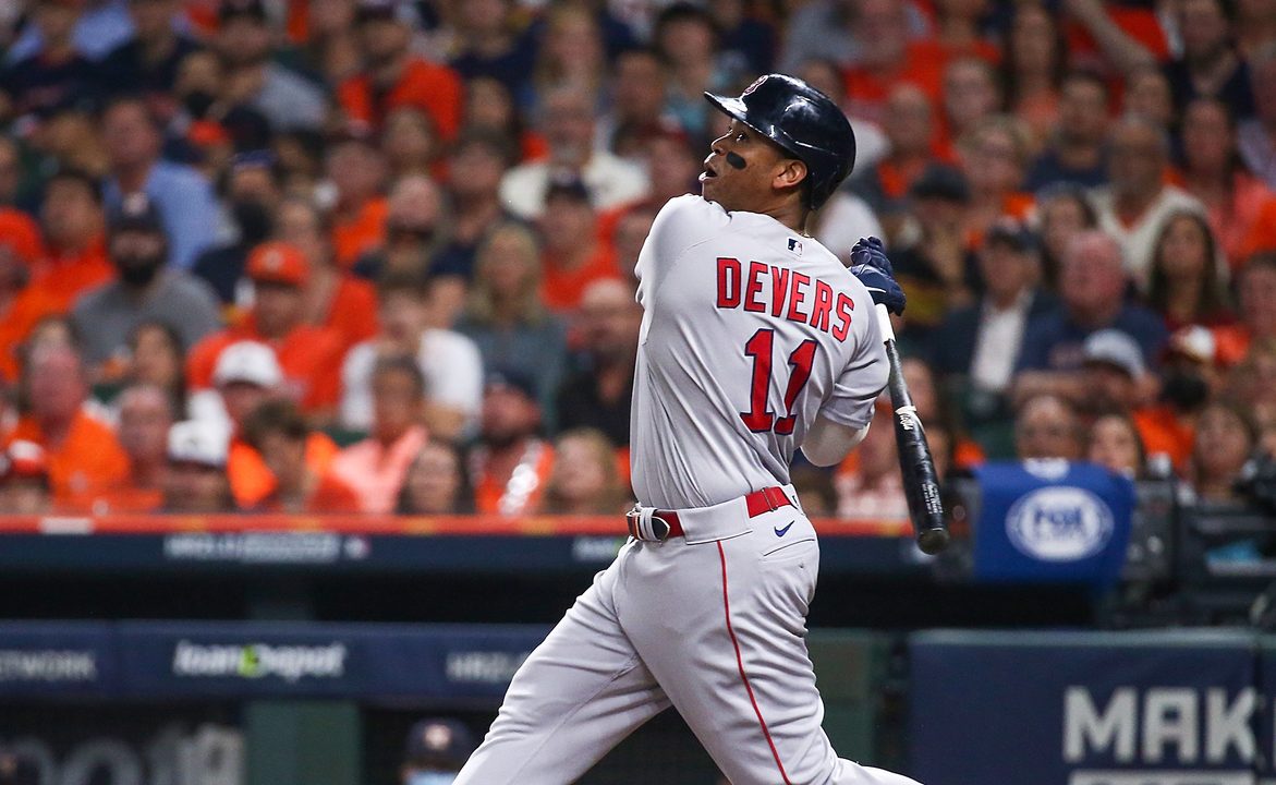 Rafael Devers pagará un lote de millones por tomar este préstamo