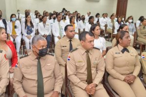 Reconocen “Excelencia Académica 2021-2022” de médicos residentes del Hospital Central de las FF.AA
