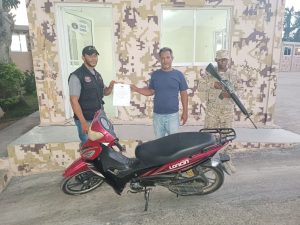 CESFRONT recupera en Capotillo motocicleta robada en Monte Grande